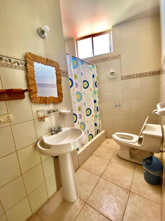 El Rincon De George Hotel Пуерто Виламил Екстериор снимка